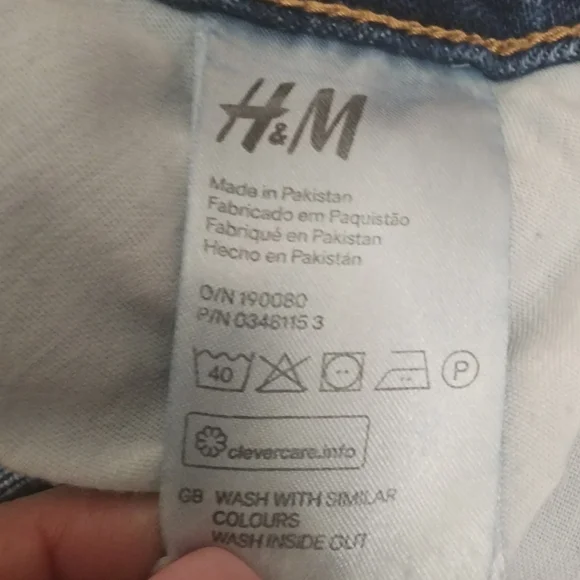 H & M Girlfriend Fit Distressed Jeans Stretch size 10 EUC - Picture 7 of 10